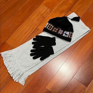 Elegant Women’s Set of Black and Gray Polyester Hat, Scarf and Gloves OS.